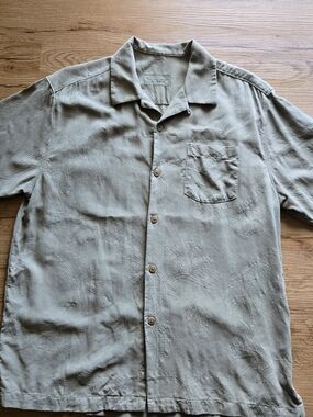 Men's Tommy Bahama Moss Green %100 Silk Short-Sleeve Button-Down Shirt Med